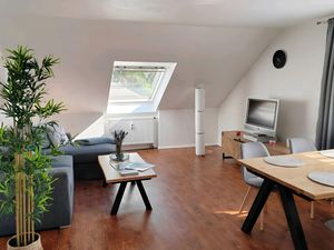 23896160-Ferienwohnung-4--300x225-4