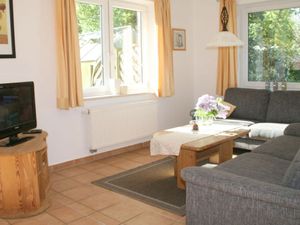 23953817-Ferienwohnung-6--300x225-0