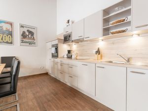 23895118-Ferienwohnung-7--300x225-2