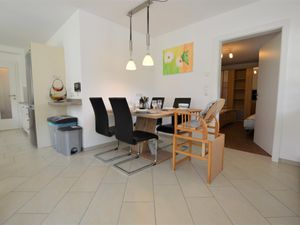 23895207-Ferienwohnung-6--300x225-3