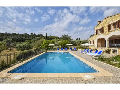 PoolOfHouse