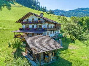 Außenseite Ferienhaus [Sommer]