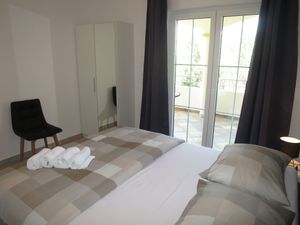 23867352-Ferienwohnung-5--300x225-1