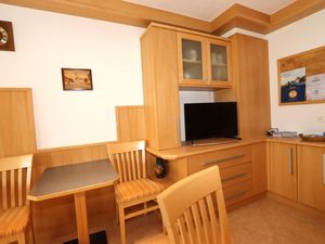 23973703-Ferienwohnung-9--300x225-4