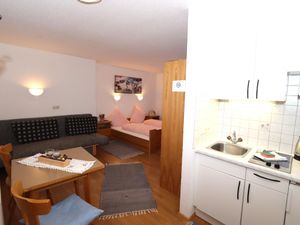 23896344-Ferienwohnung-5--300x225-1