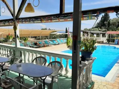 PoolOfHouse
