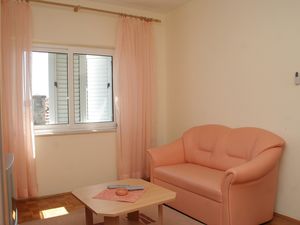 23934760-Ferienwohnung-4--300x225-2