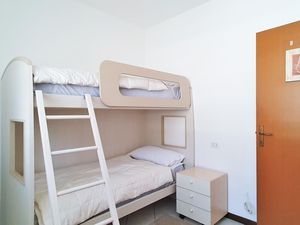 23873702-Ferienwohnung-5--300x225-3