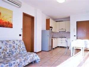 23682580-Ferienwohnung-7--300x225-2