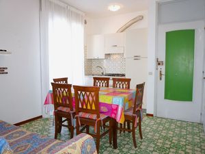 23972582-Ferienwohnung-4--300x225-2