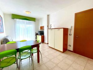 23971706-Ferienwohnung-5--300x225-1