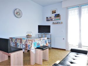 23457438-Ferienwohnung-6--300x225-5