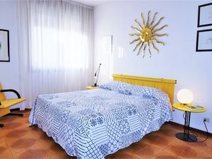 23473180-Ferienwohnung-6--300x225-3