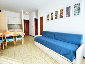 23587222-Ferienwohnung-5--300x225-3