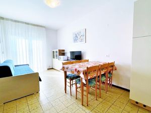 23587222-Ferienwohnung-5--300x225-4