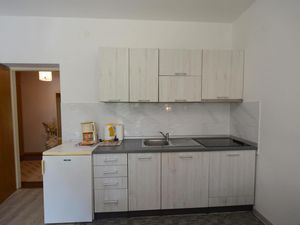 23934903-Ferienwohnung-2--300x225-5