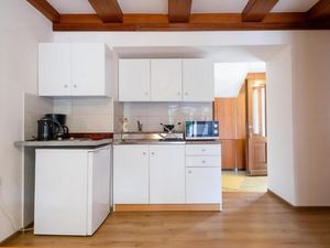 23935490-Ferienwohnung-4--300x225-5