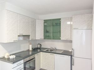 23947315-Ferienwohnung-2--300x225-3