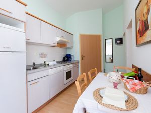 23941228-Ferienwohnung-4--300x225-4