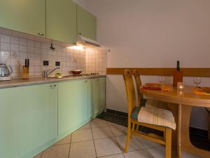 23941765-Ferienwohnung-3--300x225-4