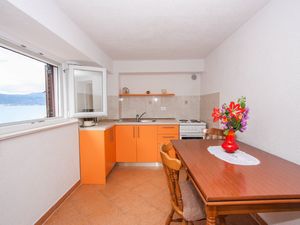 23944917-Ferienwohnung-3--300x225-2