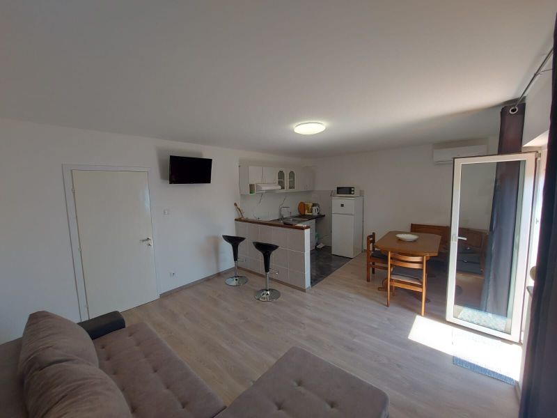 23947775-Ferienwohnung-4--800x600-2