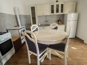 23947685-Ferienwohnung-5--300x225-4