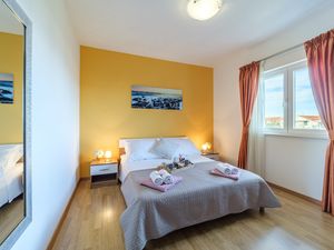 23940806-Ferienwohnung-5--300x225-1