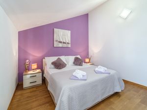 23940809-Ferienwohnung-3--300x225-4