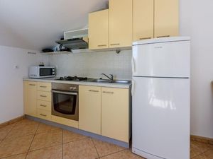 23947763-Ferienwohnung-4--300x225-2