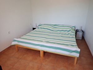 23983479-Ferienwohnung-4--300x225-5