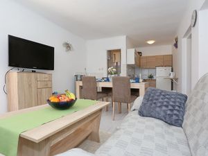 23947948-Ferienwohnung-5--300x225-5