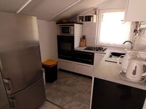 23983599-Ferienwohnung-6--300x225-4