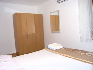 23940426-Ferienwohnung-3--300x225-4