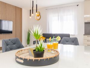 23983753-Ferienwohnung-6--300x225-3