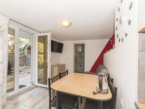 23994753-Ferienwohnung-3--300x225-2