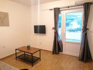 23940548-Ferienwohnung-3--300x225-2