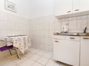 23941116-Ferienwohnung-3--300x225-2