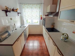 23941609-Ferienwohnung-5--300x225-5