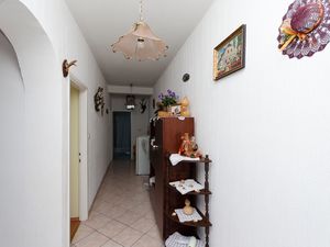 23941644-Ferienwohnung-5--300x225-4