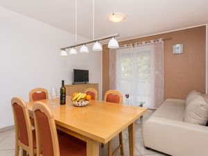 23941754-Ferienwohnung-4--300x225-3