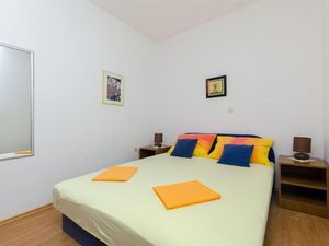 23942144-Ferienwohnung-4--300x225-4