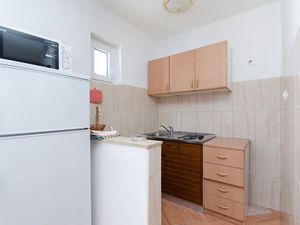 23945343-Ferienwohnung-5--300x225-4