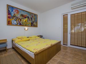 23945846-Ferienwohnung-5--300x225-5