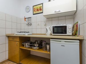 23945847-Ferienwohnung-4--300x225-5