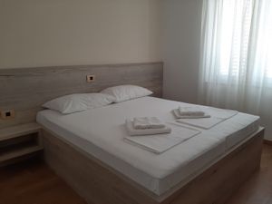 23945853-Ferienwohnung-3--300x225-1