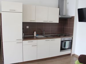 23942913-Ferienwohnung-3--300x225-5