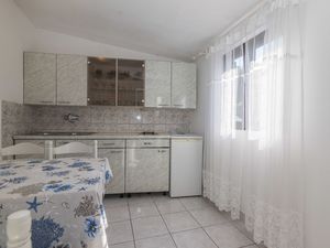 23944317-Ferienwohnung-4--300x225-2