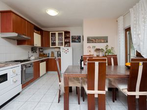 23944362-Ferienwohnung-6--300x225-3