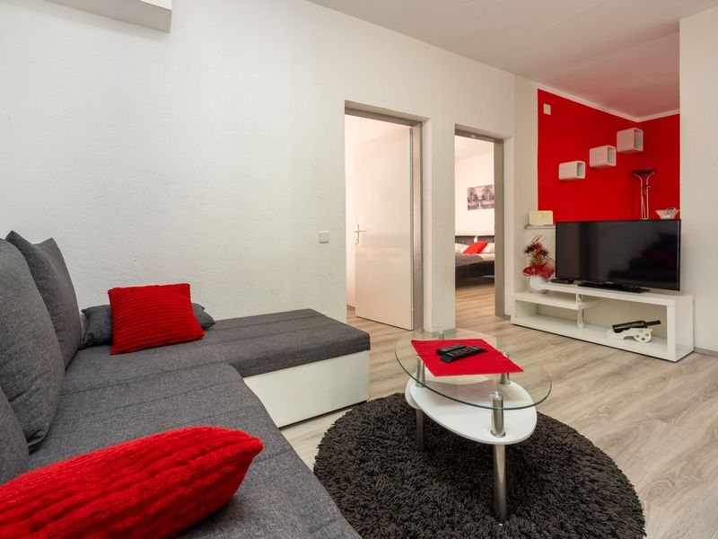 23942981-Ferienwohnung-5--800x600-1